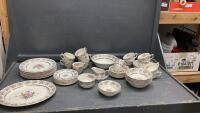 VINTAGE ALFRED MEAKIN "GOLDEN POSY" DISH SET AND (5) SIMILAR TEA CUPS & SUACERS