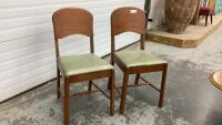 (2) RETRO STOOLS
