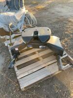 Reiss signature series 18 K slider hitch