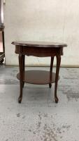 ROUND SIDE TABLE