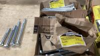 FLAT OF 5/8&rdquo; BOLTS X 4 1/2&rdquo;, 6&rdquo;, 7&rdquo; + 8&rdquo;