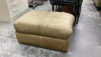 DISTRESSED LEATHER OTTOMAN