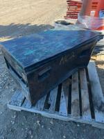Steel tool box