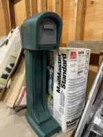 New vinyl mailbox