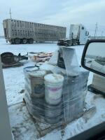 Pallet of oil&rsquo;s and fluid