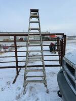 10 foot feather light step ladder