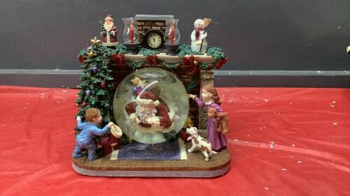 KIRKLAND MUSICAL WATER GLOBE