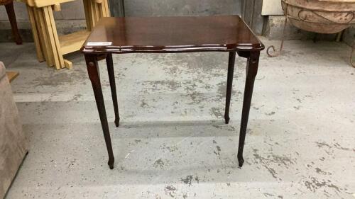 SMALL SIDE TABLE