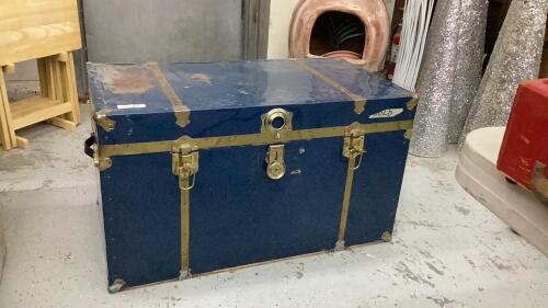 BLUE METAL TRUNK