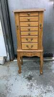 FLOOR JEWELRY CHEST