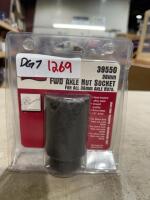 4 WD AXLE NUT SOCKET