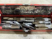 ASSORTED PIPE TAPS TO 1"