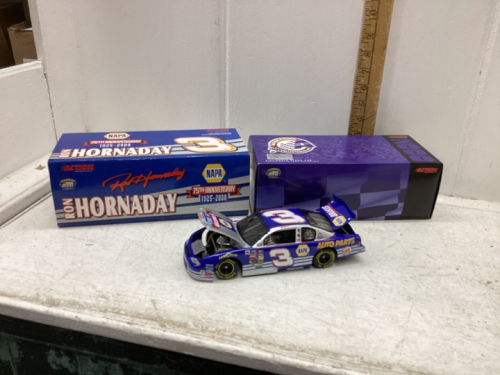 DIE CAST LTD EDITION STOCK CAR - RON HORNADAY #3