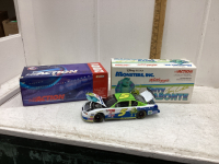 DIE CAST STOCK CAR - KELLOGS MONSTER INC. TERRY LABONTE