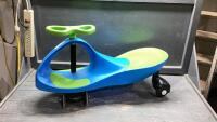 WIGGLE CAR