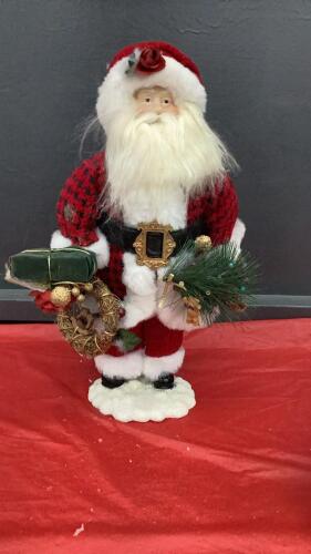 ANTIQUE PORCELAIN SANTA W/ PATTERN COAT & "KNITTED" HAT