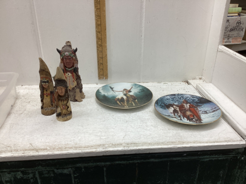 INDIGENOUS RESIN CARVINGS & COLLECTOR PLATES