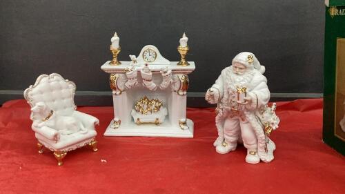 WHITE PORCELAIN CENTRE PIECE SET