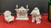 WHITE PORCELAIN CENTRE PIECE SET