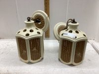 2 RETRO LIGHT FIXTURES