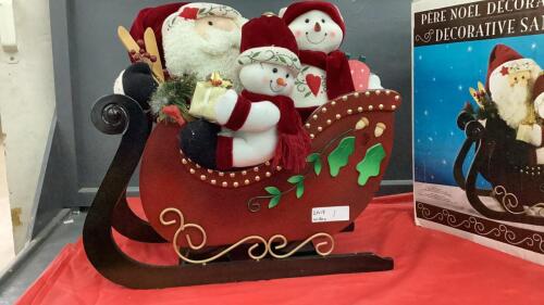 DECORATIVE SANTA & SNOWMEN IN WOOD SLEIGH