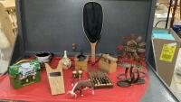 FLAT OF MISC COLLECTIBES - BUTTER PRESS, SMALL COFFEE BEAN GRINDER, SMALL JD METAL LUNCH KIT, WOOD FISHING NET, PLATIC "PIPE" SALT & PEPPER