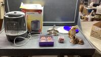 (2) BOXES -SUNBEAM HUMIDIFIER + DECOR PIECES