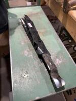 Five miscellaneous new lawnmower blades