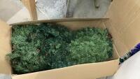 BOX OF GARLAND