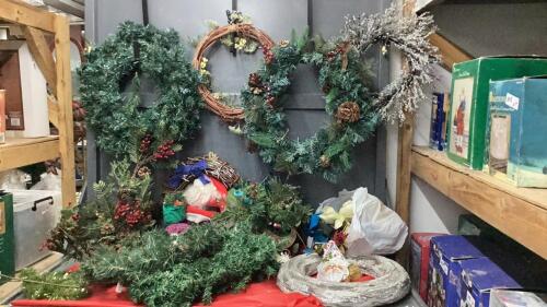 CHRISTMAS GARLAND, WREATHS, WREATH HOLDERS