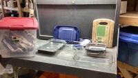 GOOD LIDDED TOTE WITH BAKING PANS - GLASS + METAL