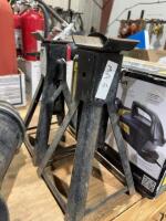 Jack stands