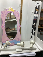 PRINCESS MIRROR,TRACK LIGHT,DRYER RACK