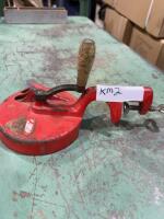 Hand crank bean slicer