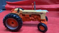 CASE 800 DIE CAST TRACTOR - ERTL