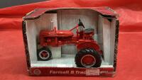 IH MCCORMICK FARMALL B DIE CAST TRATOR