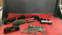 ANTIQUE/VINTAGE TRAINS & METAL TRACKS