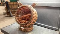 &ldquo;CAT&rdquo; BED WITH CUSHION