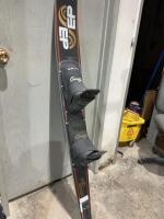 Slalom water ski