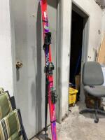 Set of downhill skis