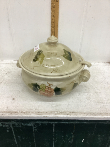 POTTERY SOUP TUREEN