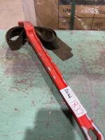 Rigid number five strap wrench