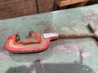 Rigid number 1A pipe cutter