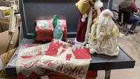 SANTA, GARLAND, ORNAMENTS, PILLOW CASES