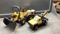 (2) TONKA TOYS - PAYLOADER + TOW TRUCK