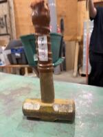 Short sledgehammer