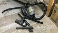 BISSELL COMPACT BAGLESS CANISTER VACUUM