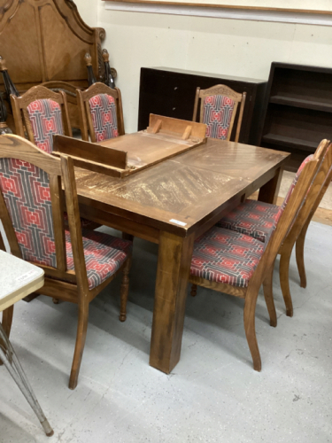 DINING ROOM TABLE W/LEAF + 6 CHAIRS