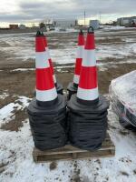NEW Pallet of 60 safety cones