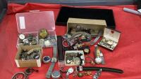 LARGE AMOUNT OF WATCH PIECES